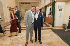 Dr Jarosław Górski i prezes Krzysztof Przybył przed uroczystością wręczenia tytułu Promotor Polski. Fot. KAKA.media
